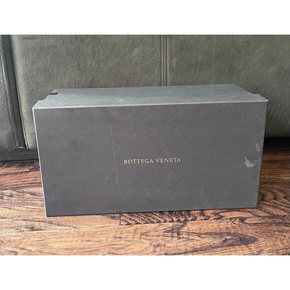 $1,195 NIB Bottega Cream Veneta Weave Cassette Leather Sandals Size 12(45)